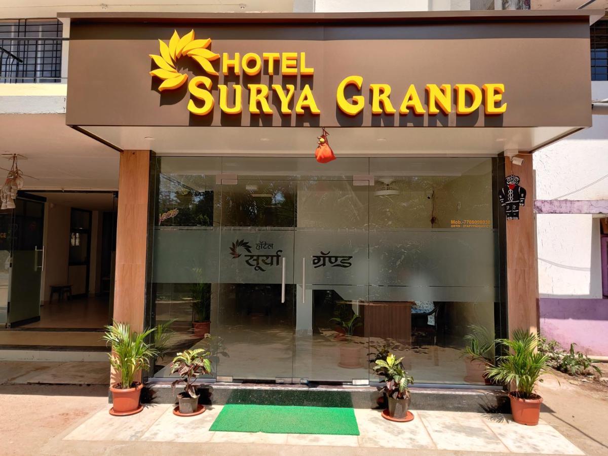 Hotel Surya Grande Kudal  Eksteriør billede